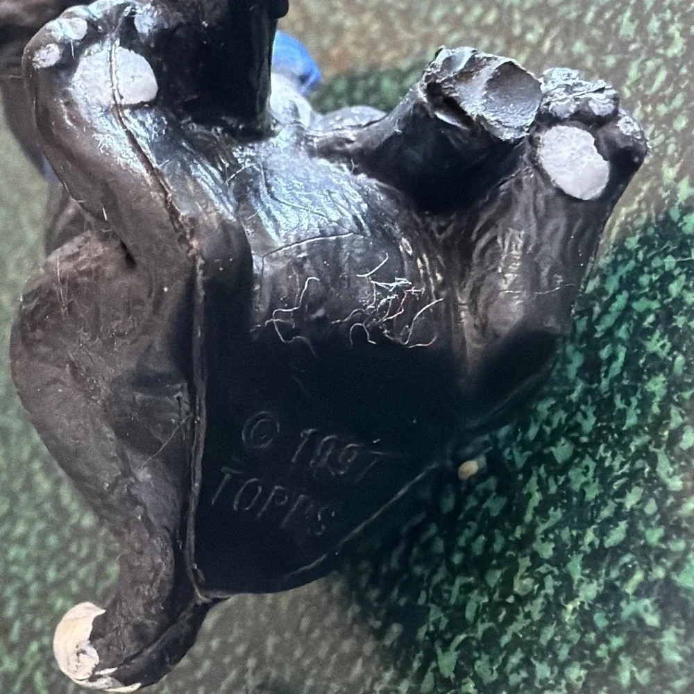 Vintage 1997 Topps Puppy In My Pocket Black Dog Miniature Figurine Collectible